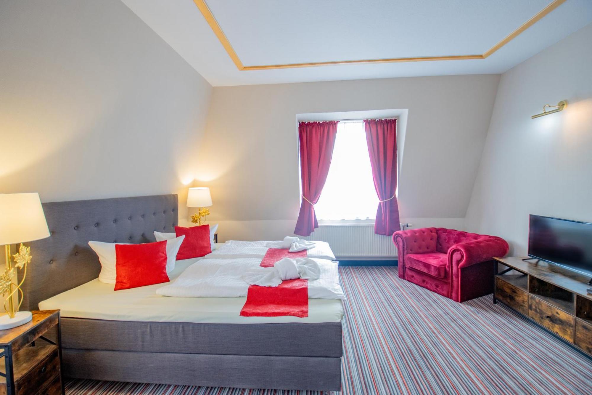 Seehotel Brandenburg an der Havel Brielow Exterior foto