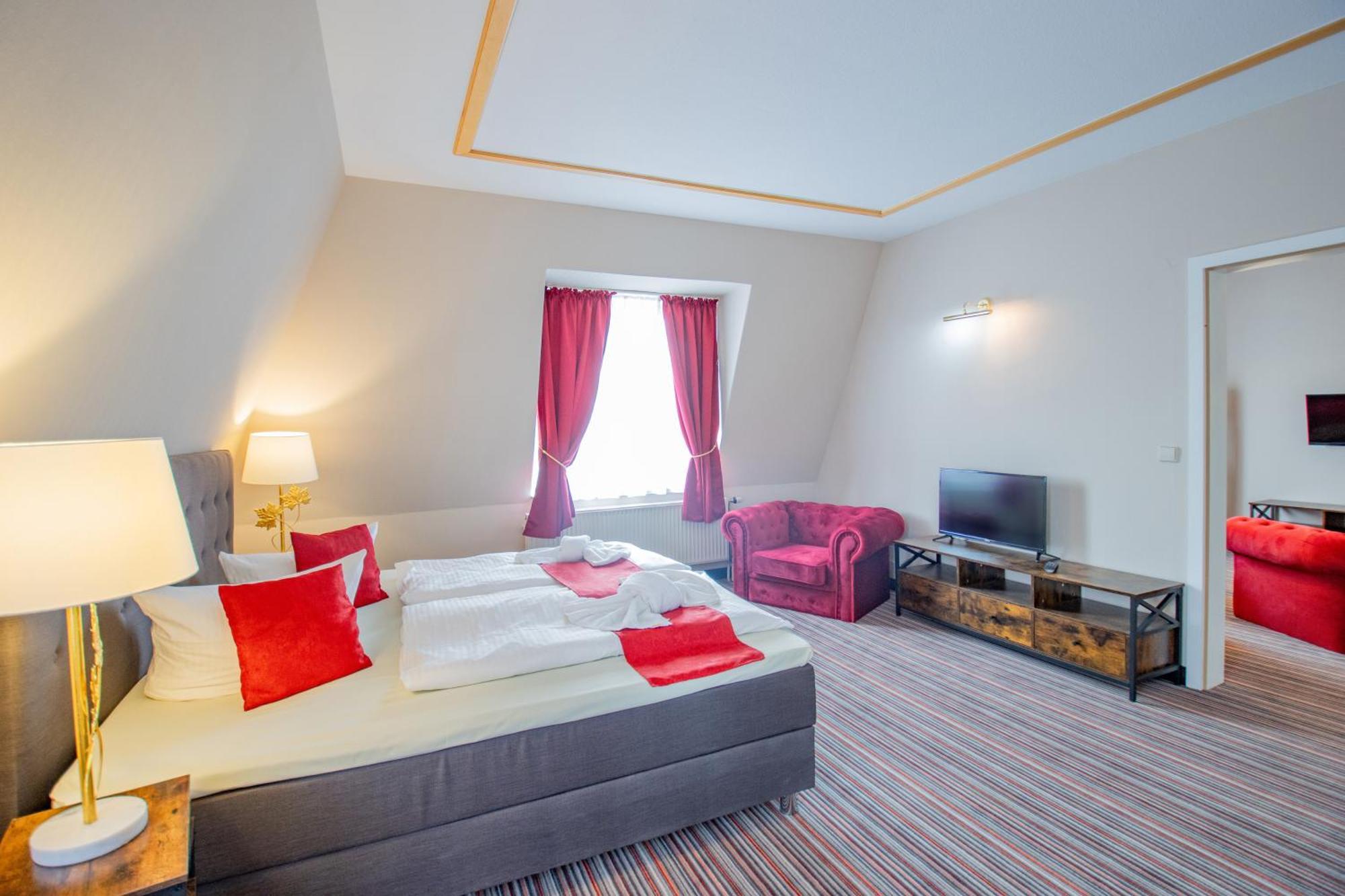 Seehotel Brandenburg an der Havel Brielow Exterior foto
