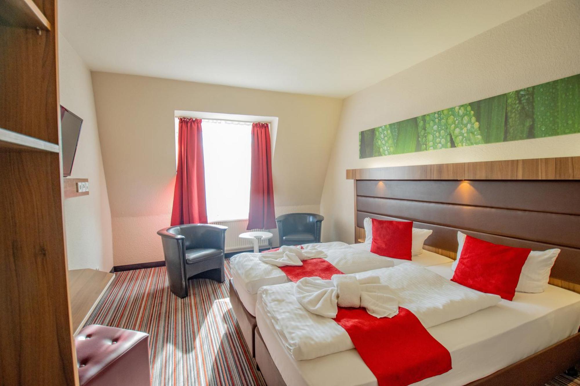 Seehotel Brandenburg an der Havel Brielow Exterior foto