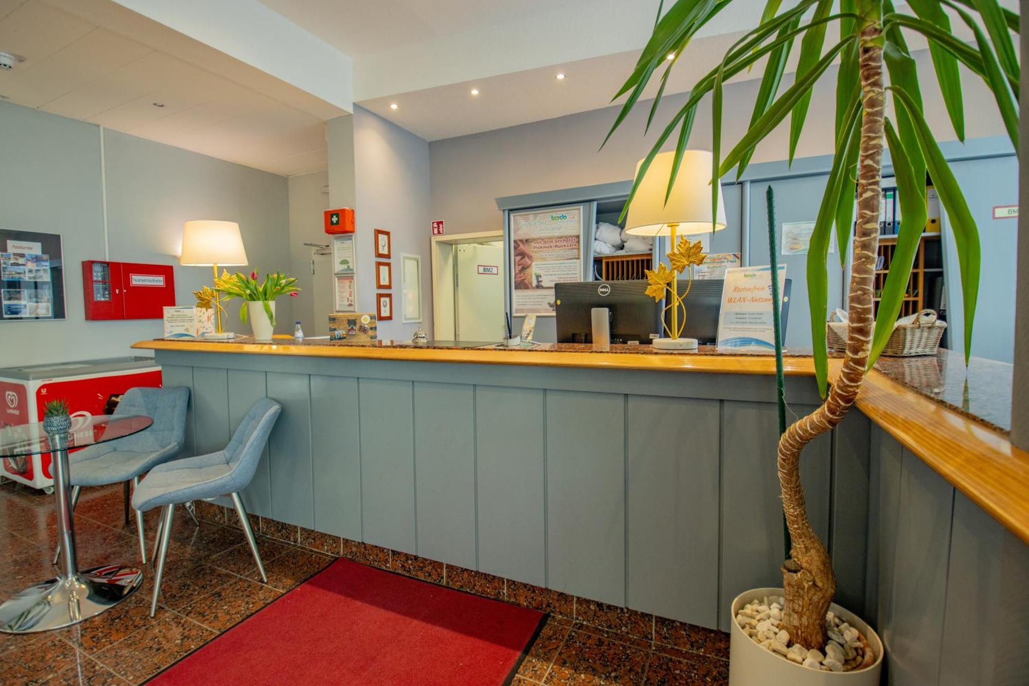 Seehotel Brandenburg an der Havel Brielow Exterior foto