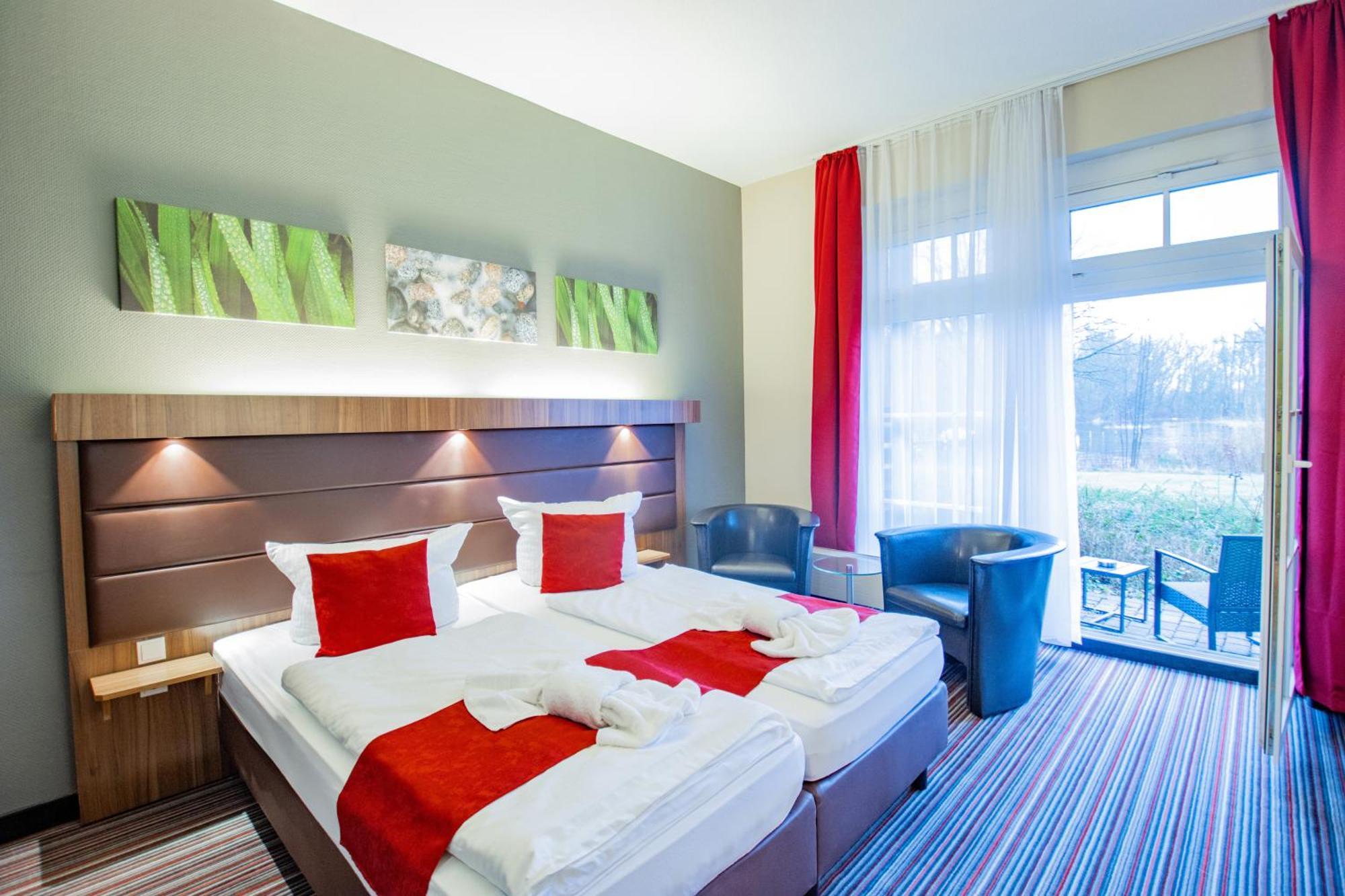 Seehotel Brandenburg an der Havel Brielow Exterior foto