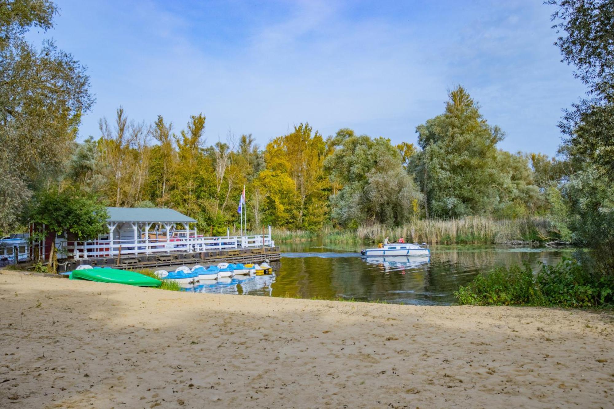 Seehotel Brandenburg an der Havel Brielow Exterior foto