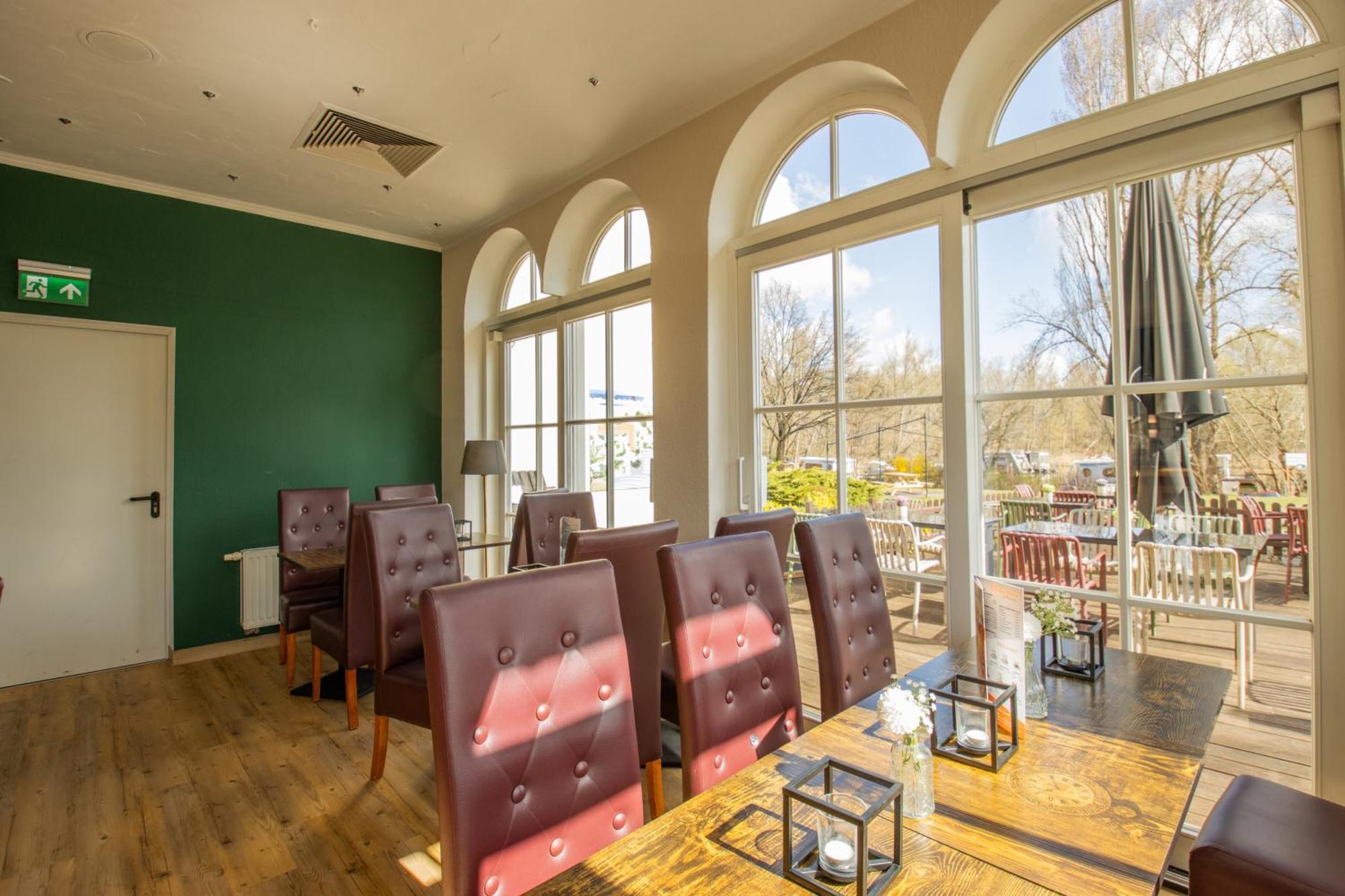Seehotel Brandenburg an der Havel Brielow Exterior foto