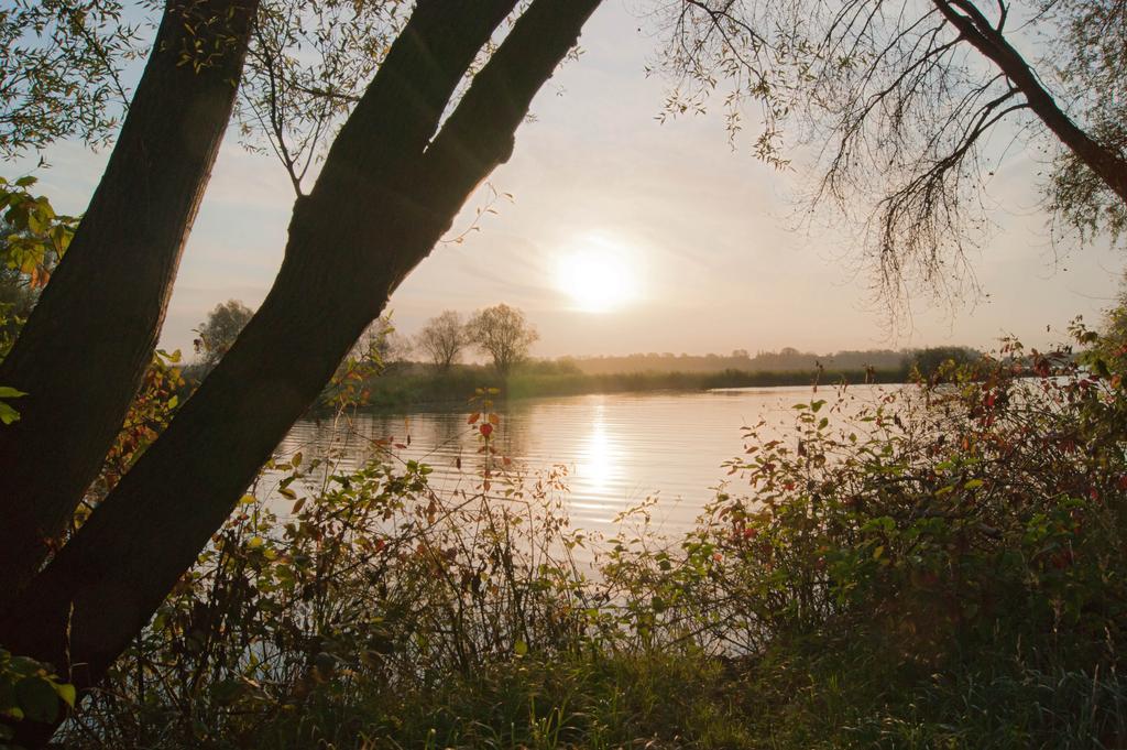 Seehotel Brandenburg an der Havel Brielow Exterior foto